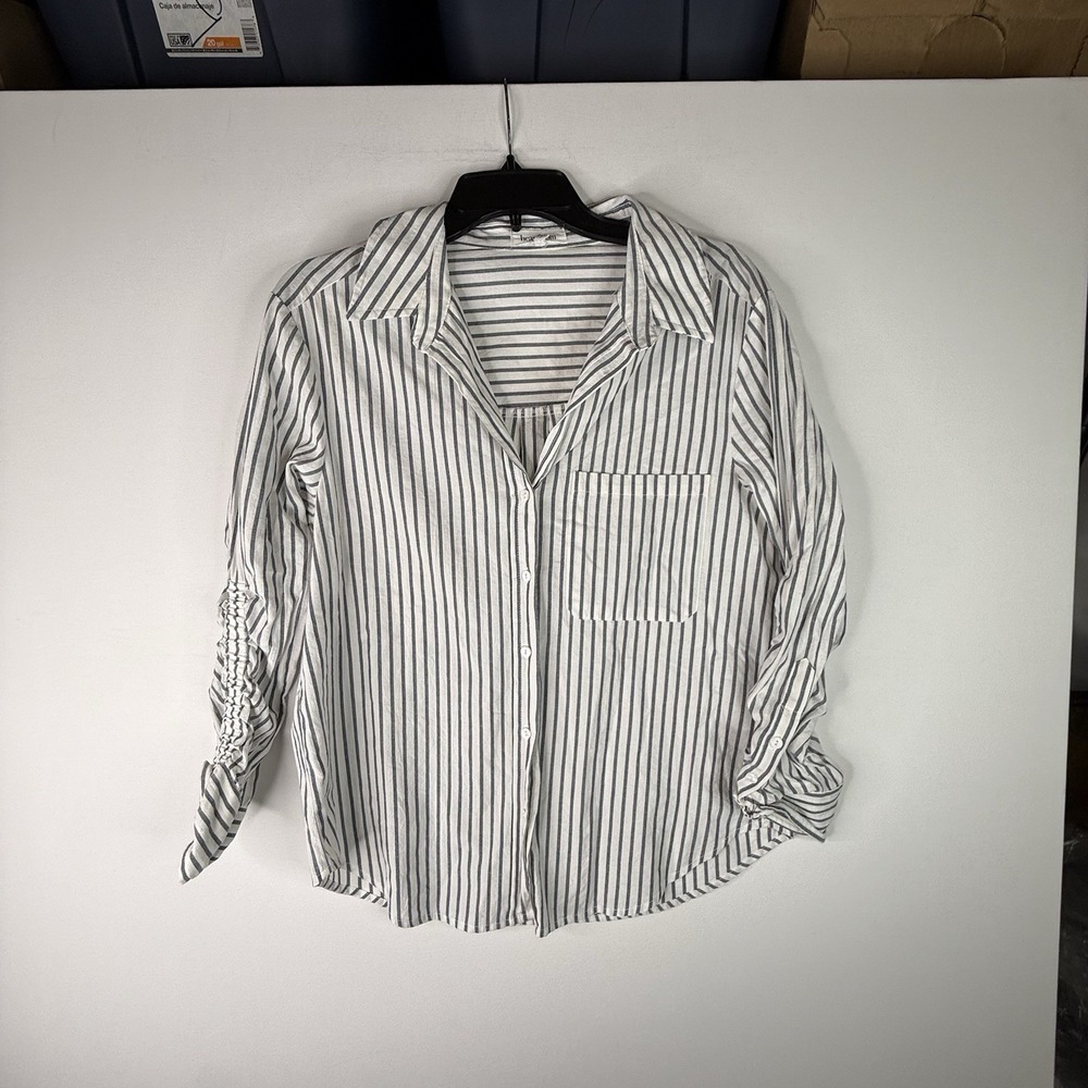 Heartloom Medium Gray And White Striped Shirt Button Up Stretch Sleeves Cotton M